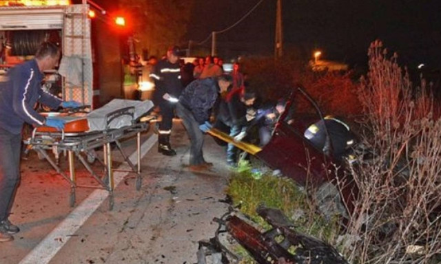 Ασύλληπτη τραγωδία στην Ερμιόνη - Σκοτώθηκαν σε τροχαίο δύο αδέρφια και ο κολλητός τους (video)