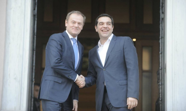 Σε εξέλιξη η συνάντηση Τσίπρα - Τουσκ για προσφυγικό και Brexit (photos)