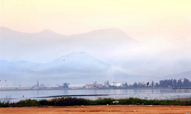 Με σκόνη από την Αφρική, συννεφιά και υψηλές για την εποχή θερμοκρασίες ο καιρός (pics)