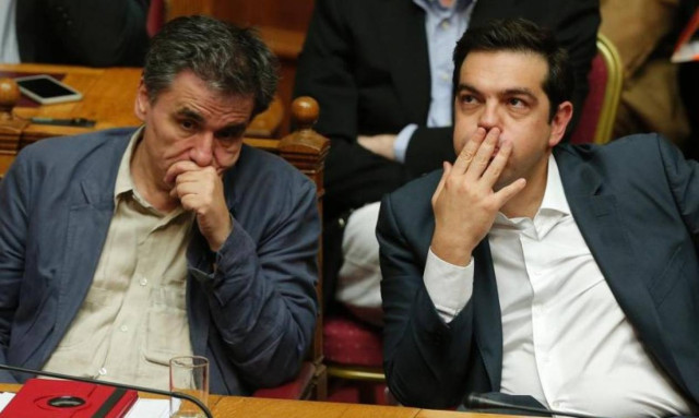 Ασφαλιστικό και «κόκκινα» δάνεια «καίνε» την κυβέρνηση