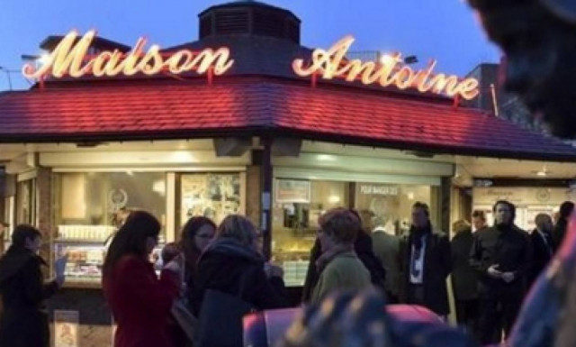 Σύνοδος Κορυφής: Δείτε για ποιο λόγο έφυγε από τη συνεδρίαση η Μέρκελ! (video)