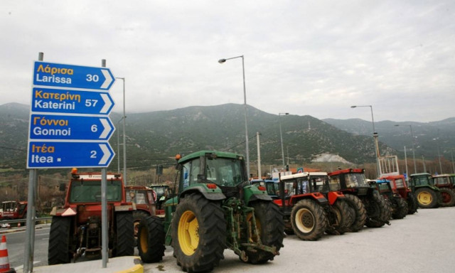 Συναντούν Τσίπρα οι αγρότες αλλά δεν κάνουν πίσω – Κλειστά Τέμπη και Ισθμός