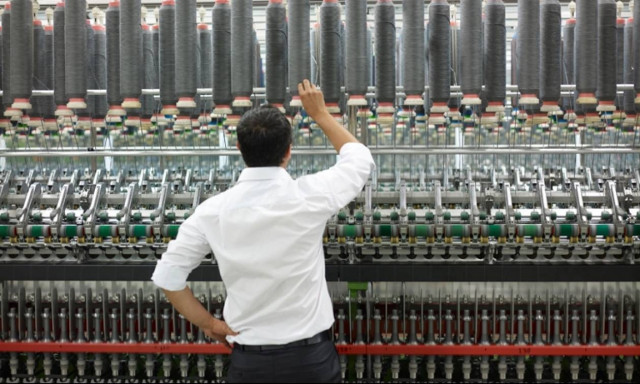 Μείωση το 2015 του τζίρου των εγχώριων βιομηχανιών