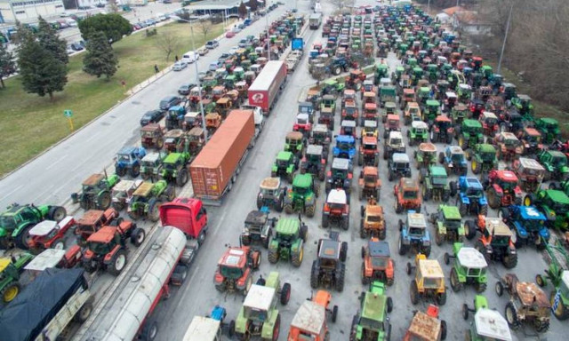 Ανήσυχοι για τις εξαγωγές παραγωγικοί φορείς