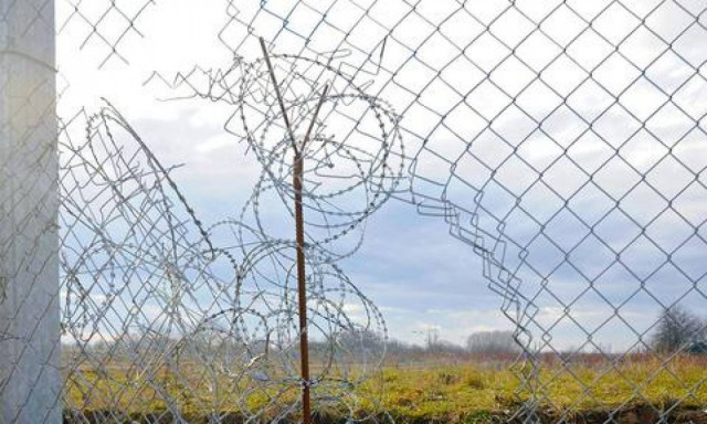 Κομισιόν: H Ευρωπαϊκή Επιτροπή εργάζεται πολύ σκληρά για να αποφύγει μονομερείς ενέργειες