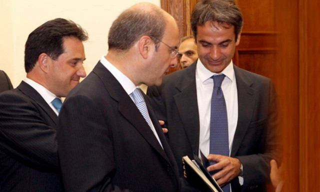 ΝΔ: «Η χώρα αγγίζει το σημείο μηδέν» - Συνέντευξη αύριο των Μητσοτάκη και Χατζηδάκη