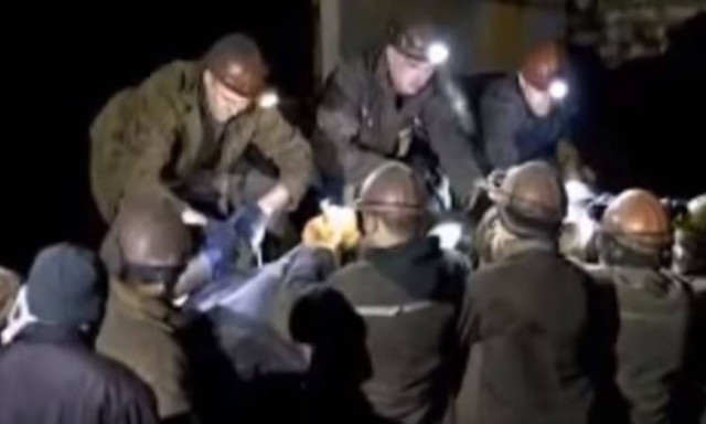 Ρωσία: Τουλάχιστον 2 νεκροί και 28 αγνοούμενοι από την κατάρρευση ορυχείου