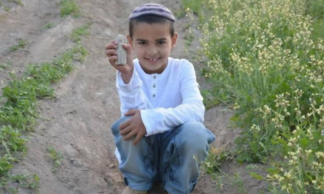 Ισραήλ: 7χρονος έπαιζε με φίλους του και ανακάλυψε αγαλματίδιο… 3.400 ετών!