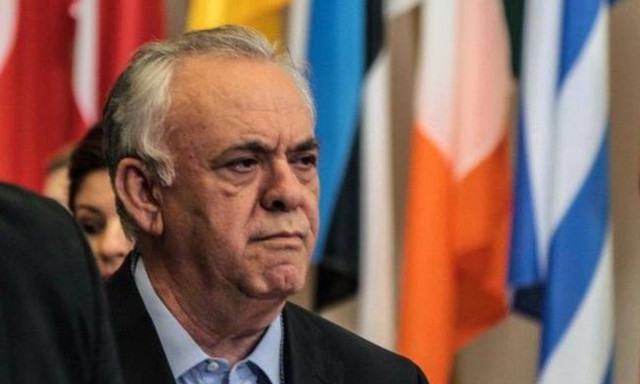 Δραγασάκης: Οι θεσμοί καθυστερούν την αξιολόγηση