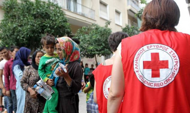 Το Περιφερειακό Τμήμα Ε.Ε.Σ. Λάρισας δίπλα στους πρόσφυγες στο Στόμιο Λαρίσης