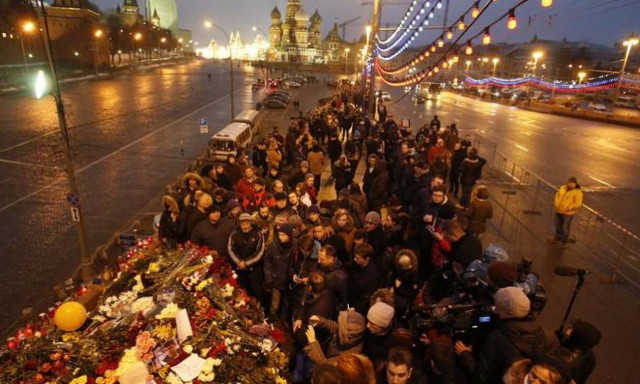 Ρωσία: Χιλιάδες άνθρωποι διαδήλωσαν τιμώντας τη μνήμη του Μπορίς Νεμτσόφ