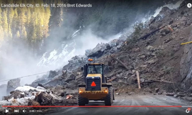 Το τρομακτικό θέαμα μιας κατολίσθησης από εξαιρετικά κοντά (vid)
