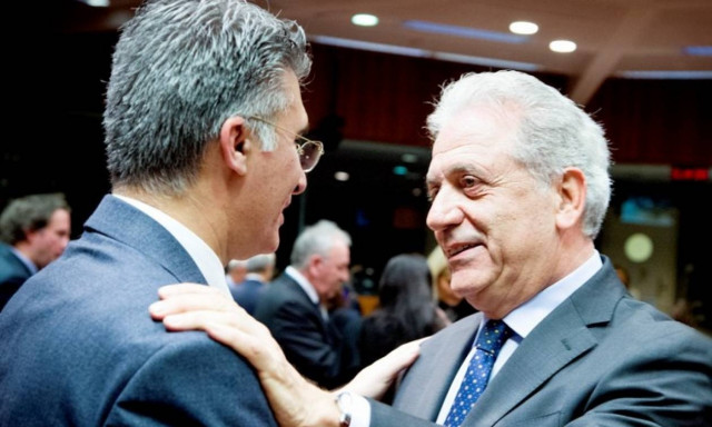 Αβραμόπουλος: Καμία χώρα δεν μπορεί να αντιμετωπίσει μόνη της το προσφυγικό