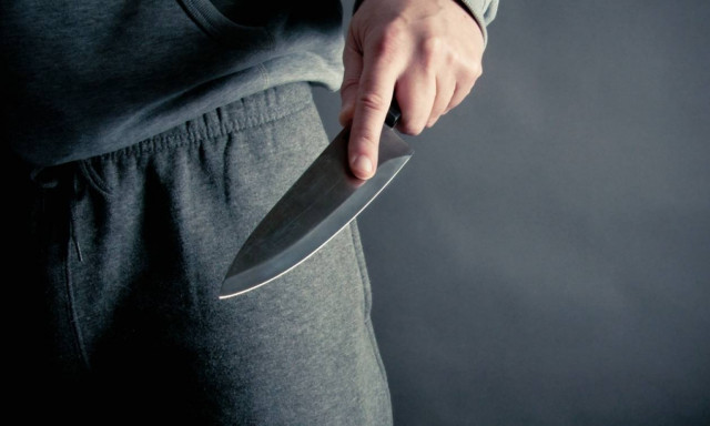 Σοκ: Άνδρας μαχαίρωσε 10 παιδιά έξω από δημοτικό σχολείο