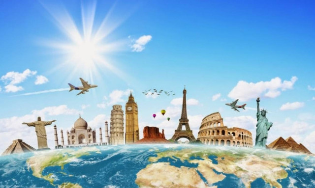 Πληρώνουν αρκετά οι Έλληνες όταν ταξιδεύουν στο εξωτερικό