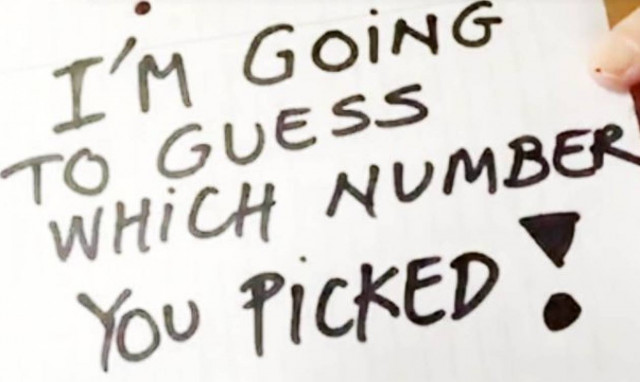 Θα ανατριχιάσετε! Αυτός ο άνδρας διαβάζει το μυαλό σας και τρελαίνει το διαδίκτυο (video)