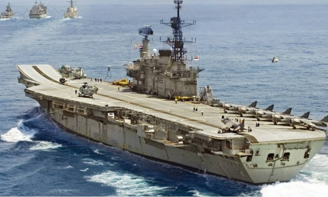 The Times: Το παλαιότερο αεροπλανοφόρο στον κόσμο μετατρέπεται σε πλωτό ξενοδοχείο