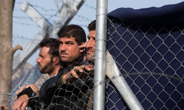 Συνεχίζεται με αυστηρότερους ελέγχους το μπλόκο στη βαλκανική οδό