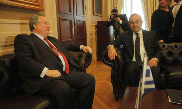 Κοτζιάς: Παγκόσμιο πρόβλημα το προσφυγικό