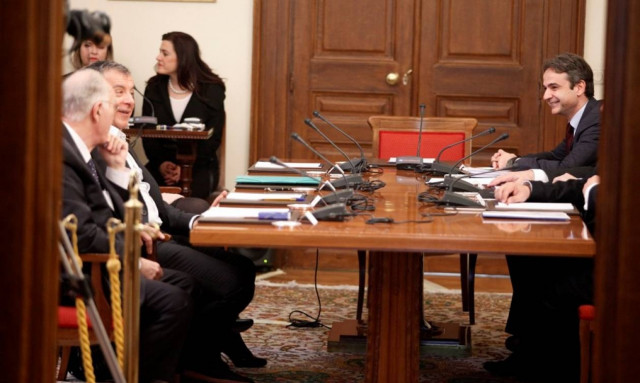 Τι στοιχεία έδωσε ο πρωθυπουργός στους πολιτικούς αρχηγούς