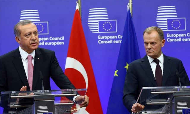 Προσφυγικό: Συνάντηση Τουσκ - Ερντογάν στην Κωνσταντινούπολη – «Τετ-α-τετ» Ολάντ - Μέρκελ στο Παρίσι