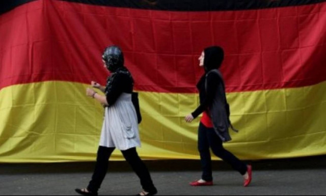 Σόιμπλε: Τι θα συνέβαινε στην Ελλάδα αν η Γερμανία έκλεινε τα σύνορά της;