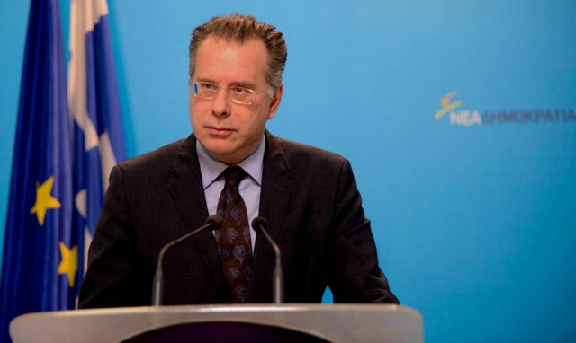 Κουμουτσάκος εναντίον Κοτζιά: Αν μας διάβαζε, ίσως αντιδρούσε ταχύτερα