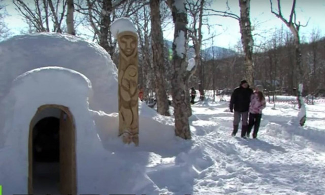 Εντυπωσιακό: Εγκαίνια για το πρώτο ξενοδοχείο - ιγκλού της Ρωσίας (pic+vid)