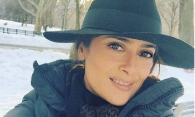 Απίστευτη! Η Salma Hayek όπως δεν την έχουμε ξαναδεί