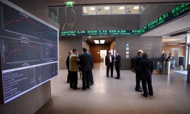 Χρηματιστήριο: Ρευστοποιήσεις στο ξεκίνημα της εβδομάδας στην Αθήνα