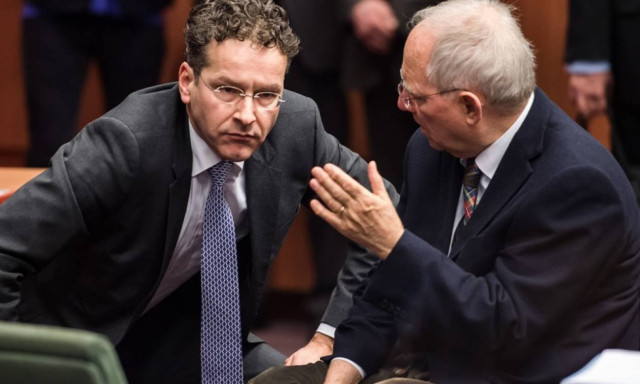 Eurogroup: «Τυράκι» η ελάφρυνση χρέους – Θηλιά τα σκληρά μέτρα