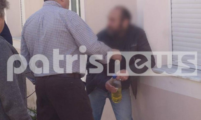 Θρίλερ στα Λεχαινά: Άνδρας απειλεί να αυτοπυρποληθεί