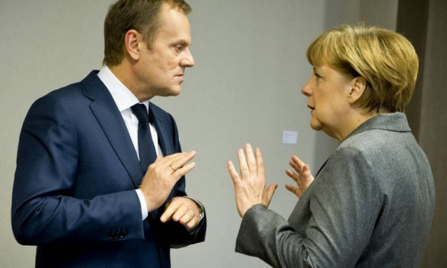 Προσφυγικό: Αποστάσεις από τον Τουσκ για το κλείσιμο των συνόρων πήρε η Μέρκελ