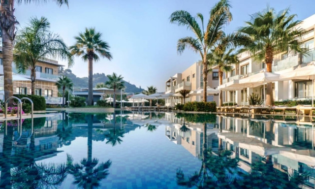 Έτος βραβείων και διακρίσεων το 2015, για το The Lesante Luxury Hotel and Spa