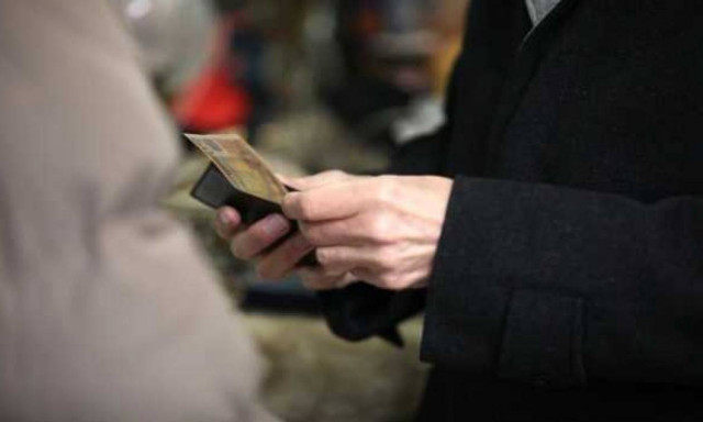 Καθαρά Δευτέρα 2016: Πώς αμείβεται η εργασία