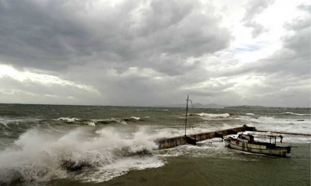 «Μασκαράς» ο καιρός: Βροχές και καταιγίδες στο μεγαλύτερο μέρος της χώρας