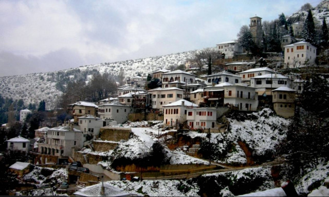 Κούλουμα με 40 πόντους χιόνι και καταιγίδες!