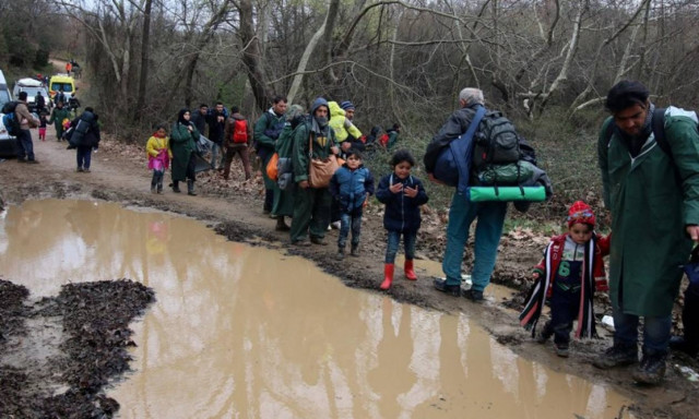 Γερμανός πολιτικός: Δεν είμαι εγώ πίσω από τα φυλλάδια της Ειδομένης