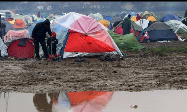 Προσφυγικό: Οι δήμαρχοι Βαρκελώνης, Λέσβου και Λαμπεντούζα υπογράφουν σύμφωνο συνεργασίας