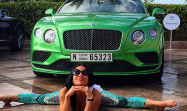 Η Ελληνίδα pole dancer έκανε ολόκληρο του Ντουμπάι να υποκλιθεί! (photos+videos)