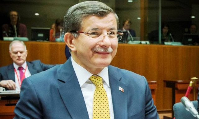 Σύνοδος Κορυφής - Νταβούτογλου: Ιστορική μέρα για την Τουρκία, κοινό μέλλον με ΕΕ (vid)