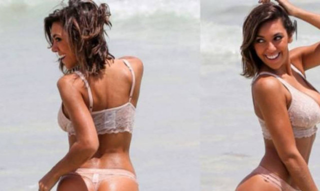 Με καυτά εσώρουχα στην παραλία! (photos)