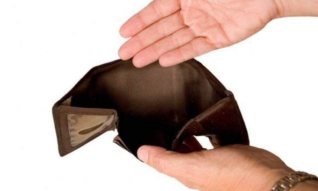 Νέα επίθεση στα εισοδήματα: Στο στόχαστρο το αφορολόγητο και στο βάθος… νέα μέτρα