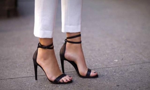 Σάλος:Έδιωξαν μπούκερ από πρακτορείο μοντέλων γιατί έκλεινε βίζιτες