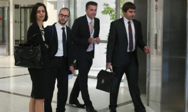 Σε εξέλιξη η συνάντηση υπουργών της κυβέρνησης με τους επικεφαλής των θεσμών