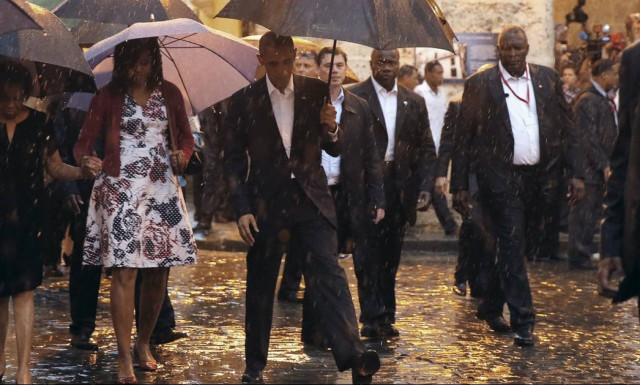 Στην Κούβα ο Ομπάμα - Θα συναντηθεί με τον Ραούλ Κάστρο (pics+vid)