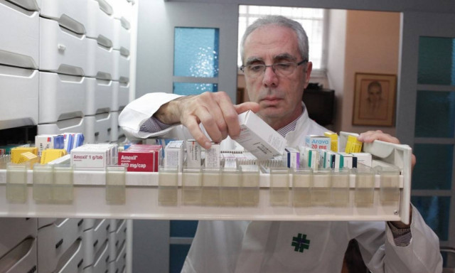 Λουράντος: Ελλείψεις φαρμάκων λόγω μειώσεων στις τιμές και παράλληλων εξαγωγών