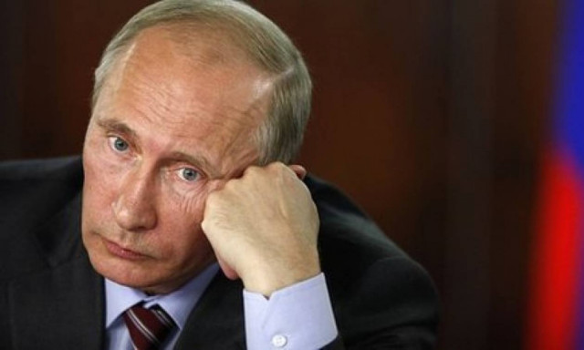 Πτώση καταγράφει η δημοτικότητα του Πούτιν