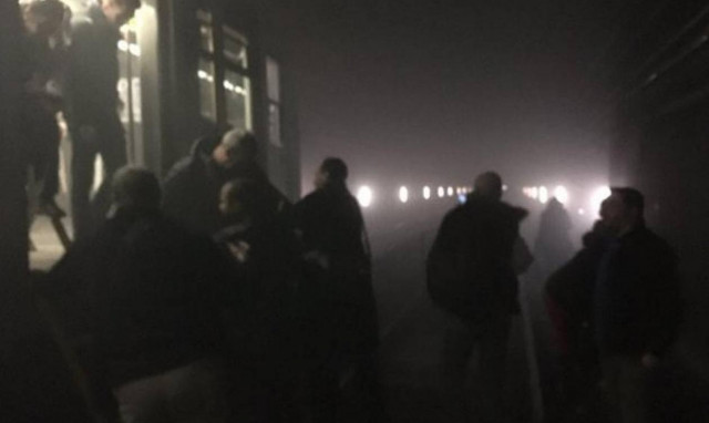 Τρομοκρατικές επιθέσεις Βρυξέλλες: Στα χρώματα του Βελγίου ο Πύργος του Άιφελ