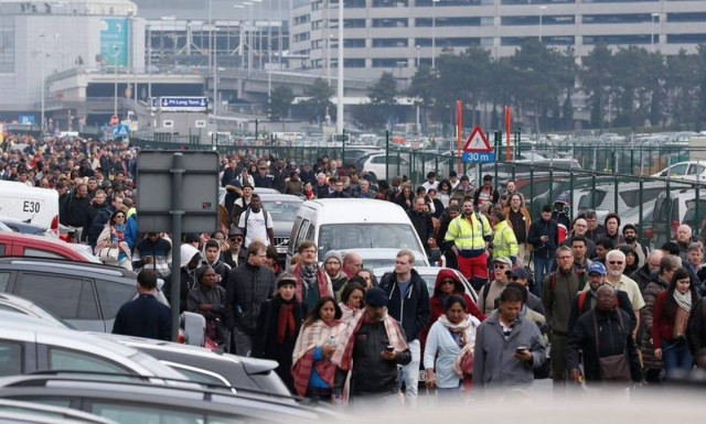 Τρομοκρατικές επιθέσεις Βρυξέλλες: Ο Τεν Τεν δακρύζει για το μακελειό στο Βέλγιο (pics)